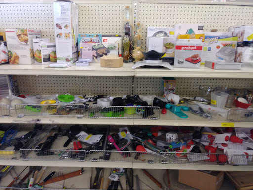 Thrift Store «The Salvation Army Family Stores- Twin Cities», reviews and photos, 1000 E Moore Lake Dr, Fridley, MN 55432, USA