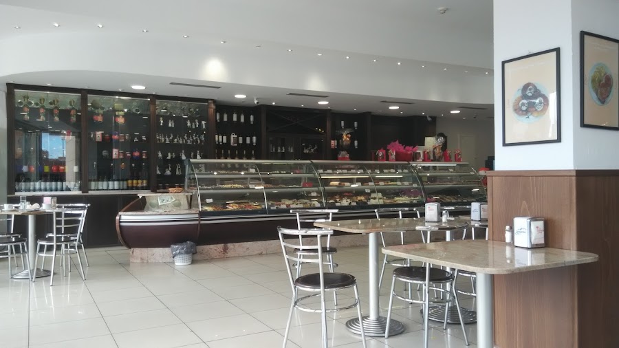 Los Reyunos. Pastelerías, Panaderías, Cafeterías - Casa Central.