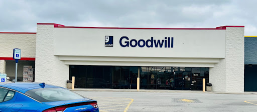 Thrift Store «Goodwill», reviews and photos