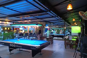 Double Kiss Pool Bar and Sports Lounge Huahin image