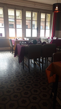 Atmosphère du Hôtel Restaurant Le Saint Jean à Beaumont-de-Lomagne - n°6
