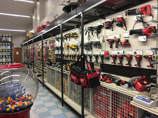 Home Improvement Store «Ellettsville True Value», reviews and photos, 4610 W Richland Plaza Dr, Bloomington, IN 47404, USA