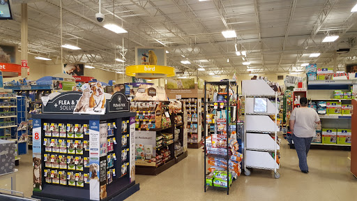 Pet Supply Store «PetSmart», reviews and photos, 150 Glynn Isle, Brunswick, GA 31525, USA