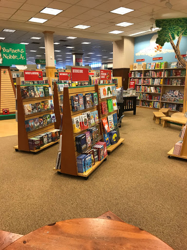 Book Store «Barnes & Noble Booksellers West Side», reviews and photos, 3701 Ellison Dr NW, Albuquerque, NM 87114, USA