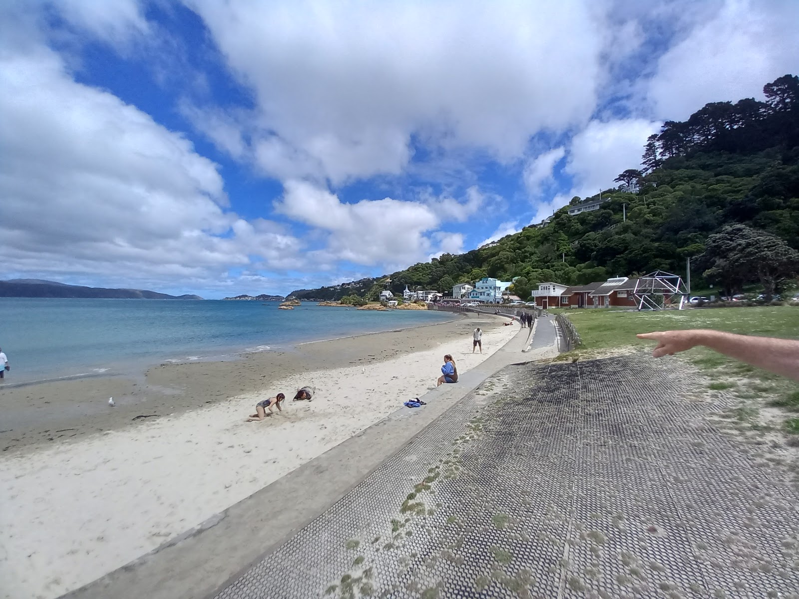 Fotografie cu Scorching Bay Beach și așezarea