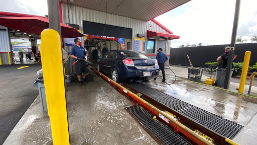 Lex Brodie's Hilo Express Car Wash en Hilo