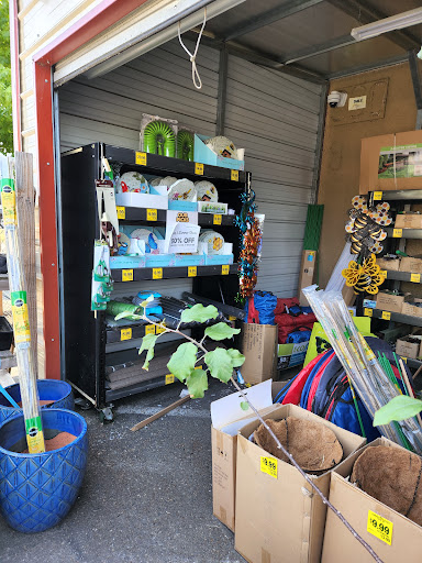 Grocery Store «Grocery Outlet Bargain Market», reviews and photos, 960 Roosevelt Ave, Enumclaw, WA 98022, USA