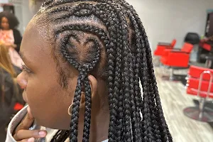 Dede's African Hair Braiding image