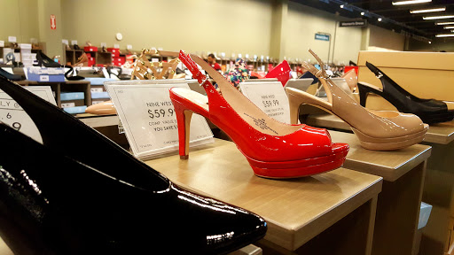 Shoe Store «DSW Designer Shoe Warehouse», reviews and photos, 6644 Loisdale Rd, Springfield, VA 22150, USA