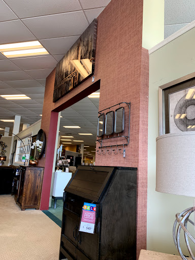 Furniture Store «Raymour & Flanigan Furniture and Mattress Store», reviews and photos, 3367 Brunswick Pike, Lawrenceville, NJ 08648, USA