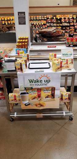 Grocery Store «Giant Food Stores», reviews and photos, 116 West Township Line Road, Havertown, PA 19083, USA