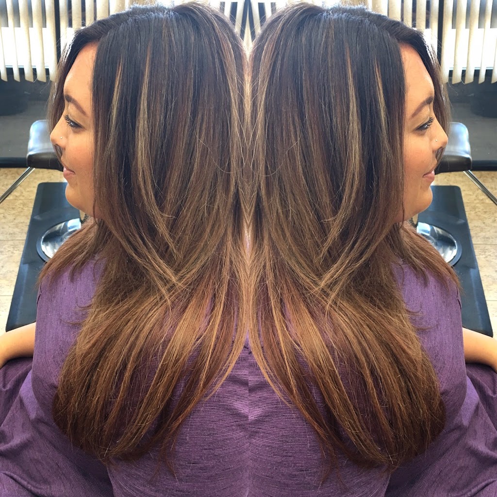 Salon Mystique 92630