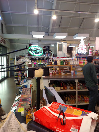 Deli «Lovepoint Deli Wine & Spirits», reviews and photos, 109 Main St, Stevensville, MD 21666, USA