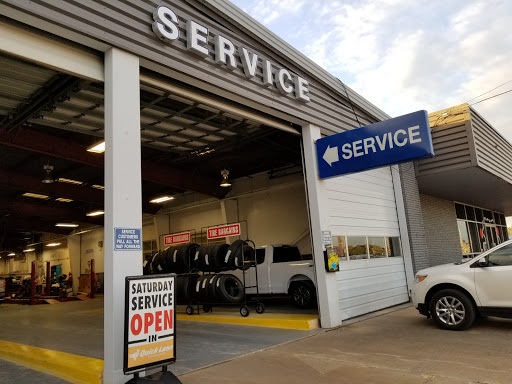 Car Dealer «Sabine River Ford», reviews and photos, 1601 Green Ave, Orange, TX 77630, USA