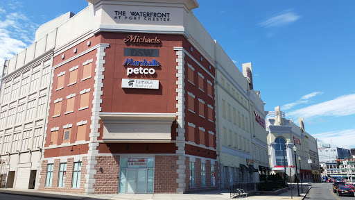 Pet Supply Store «Petco Animal Supplies», reviews and photos, 10 Waterfront Pl, Port Chester, NY 10573, USA