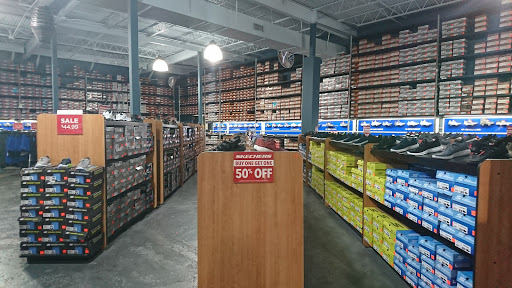 Shoe Store «SKECHERS Factory Outlet», reviews and photos, 8460 Gulf Fwy, Houston, TX 77017, USA