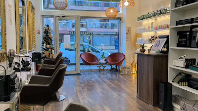 Ambiance coiffure à Aix-les-Bains