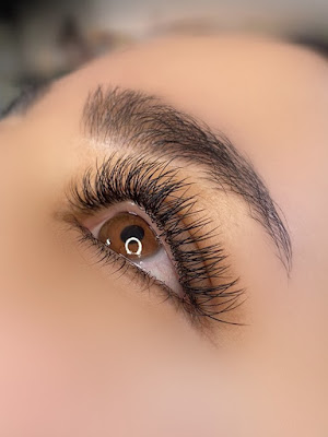 Paola Bellizza - Extensions de cils & Microblading Cannes à Cannes