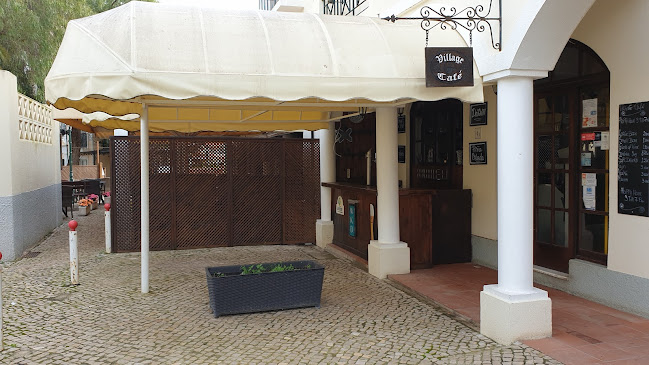 Village Café - Bar