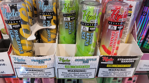 Vaporizer Store «Zee Vapor and Tobacco», reviews and photos, 6325 Dempster St, Morton Grove, IL 60053, USA