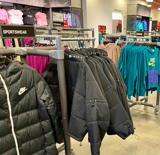 Clothing Store «Nike Factory Store», reviews and photos, 1475 N Burkhart Rd Suite C-200, Howell, MI 48855, USA