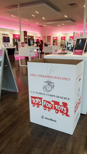 Cell Phone Store «T-Mobile», reviews and photos, 8910 TX-121, McKinney, TX 75070, USA
