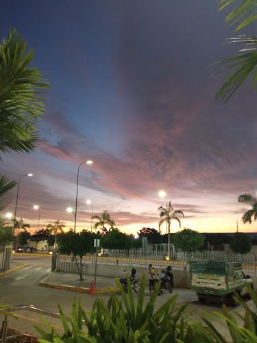 TÍA Machala Terminal - Tienda