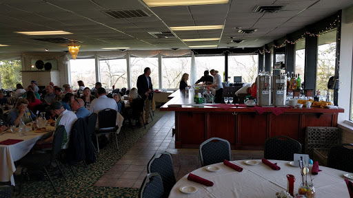 Golf Club «Bristol Oaks Golf Club & Banquet Center», reviews and photos, 16801 75th St, Bristol, WI 53104, USA