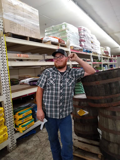 Home Improvement Store «Tractor Supply Co.», reviews and photos, 540 Water St #100, Chardon, OH 44024, USA