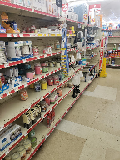 Dollar Store «FAMILY DOLLAR», reviews and photos, 4 Eglin Pkwy SE, Fort Walton Beach, FL 32548, USA
