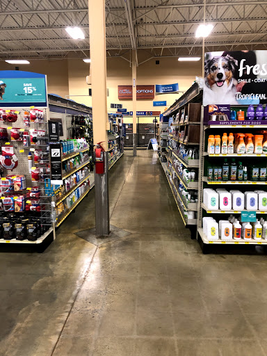 Pet Supply Store «PetSmart», reviews and photos, 1720 N Pointe Dr, Durham, NC 27705, USA