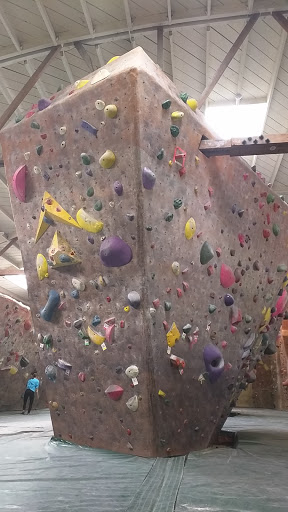 Rock Climbing Gym «Bridges Rock Gym», reviews and photos, 5635 San Diego St, El Cerrito, CA 94530, USA