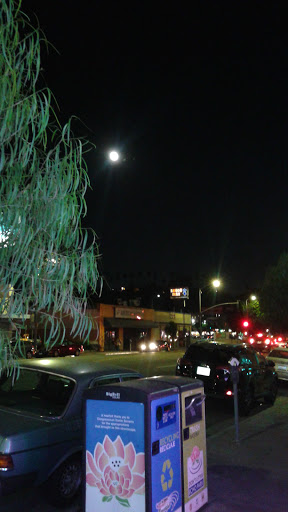 Thrift Store «Out of the Closet Thrift Store», reviews and photos, 1724 Sunset Blvd, Los Angeles, CA 90026, USA