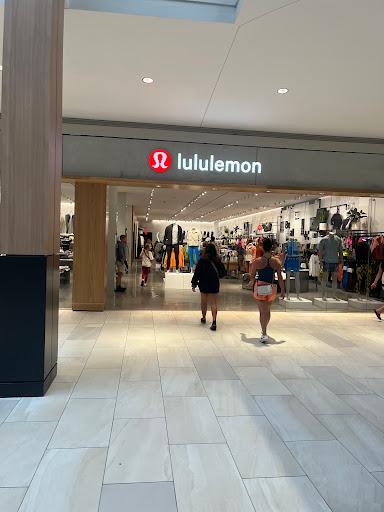 Shopping Mall «Rosedale Center», reviews and photos, 1595 MN-36, Roseville, MN 55113, USA