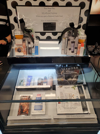 Cosmetics Store «SEPHORA», reviews and photos, 800 Boylston St, Boston, MA 02199, USA