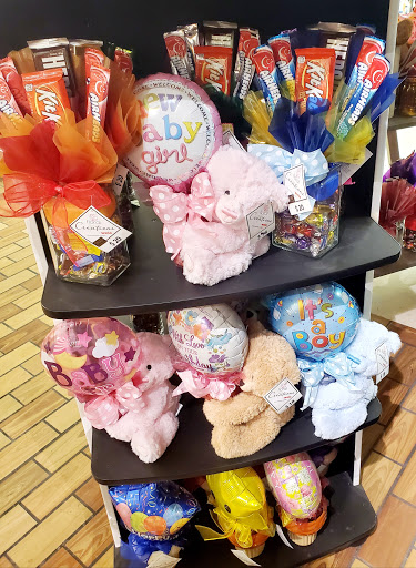 Grocery Store «Weis Markets», reviews and photos, 412 Day Hollow Rd, Endicott, NY 13760, USA