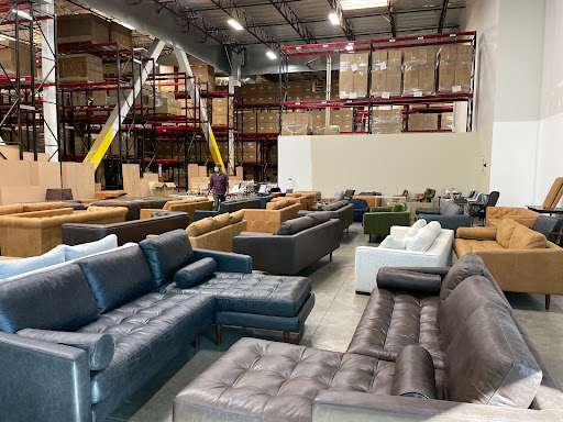 Poly & Bark Outlet Store image