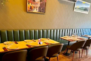 Gurkha Restaurant & Bar-São Bento image