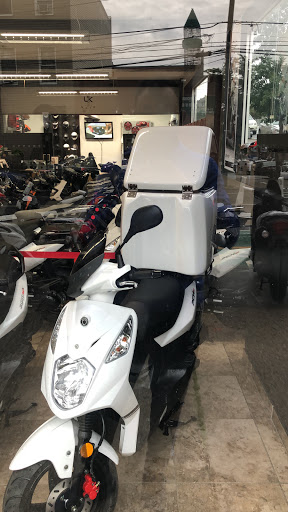Motor Scooter Dealer «Vespa Queens», reviews and photos, 37-43 Crescent St, Long Island City, NY 11101, USA