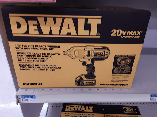 Home Improvement Store «Tractor Supply Co.», reviews and photos, 2202 N Park Rd, Connersville, IN 47331, USA