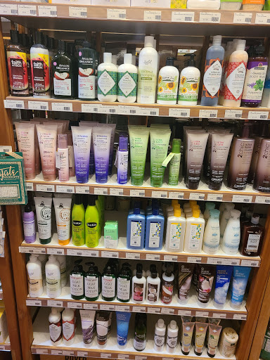 Grocery Store «Good Earth Market & Organic Farm», reviews and photos, 31806 Good Earth Ln, Ocean View, DE 19970, USA