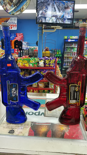 Liquor Store «Foremost Liquor Stores», reviews and photos, 178 S Broadway, Aurora, IL 60505, USA