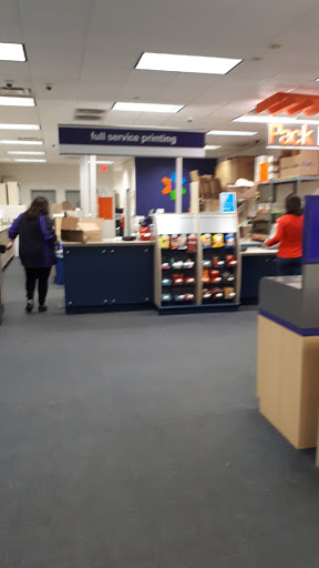 Print Shop «FedEx Office Print & Ship Center», reviews and photos, 9510 W Higgins Rd, Rosemont, IL 60018, USA