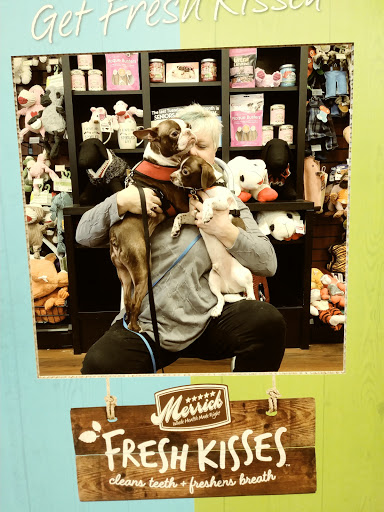 Pet Supply Store «Pet Valu», reviews and photos, 6220 Wilmington Pike D, Sugarcreek Township, OH 45459, USA