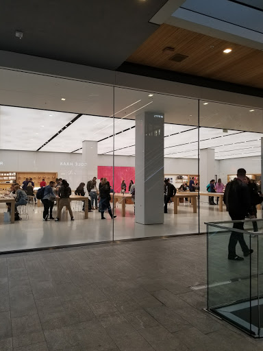 Cell Phone Store «Apple Brickell City Centre», reviews and photos, 701 S Miami Ave, Miami, FL 33130, USA