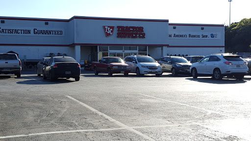 Home Improvement Store «Tractor Supply Co.», reviews and photos, 1530 S Main St, Boerne, TX 78006, USA