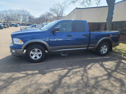 Used Car Dealer «Apple Used Autos», reviews and photos, 1400 1st Ave E, Shakopee, MN 55379, USA
