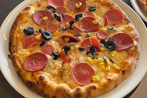 Pizza Tat image