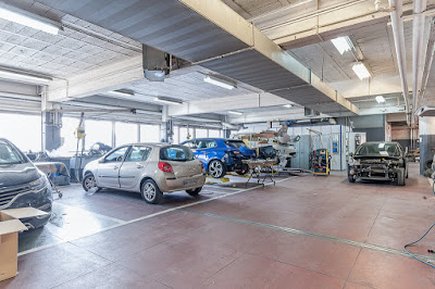 RENAULT PORTE DE VINCENNES - RRG à Montreuil
