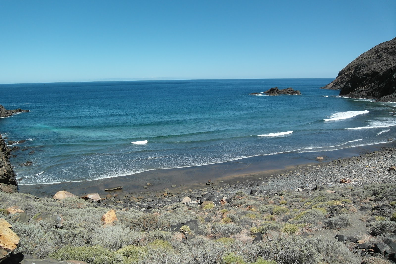 Baja de la Sepultura的照片 带有蓝色纯水表面